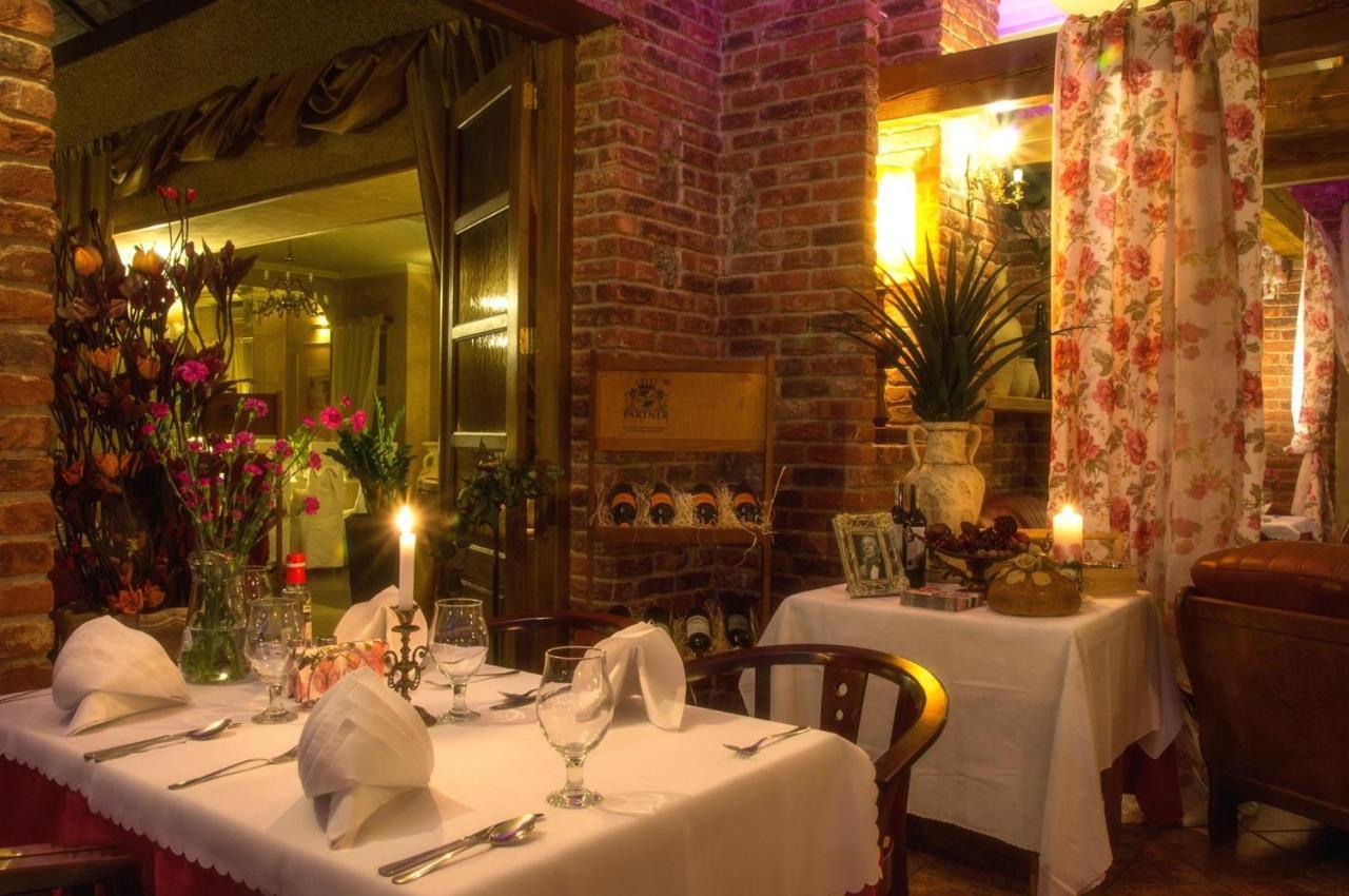 Hotel Polak Zamosc  Ngoại thất bức ảnh