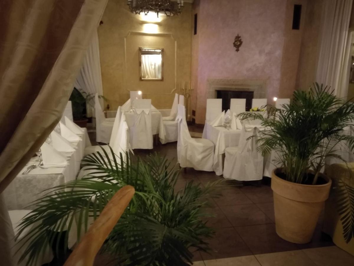 Hotel Polak Zamosc  Ngoại thất bức ảnh