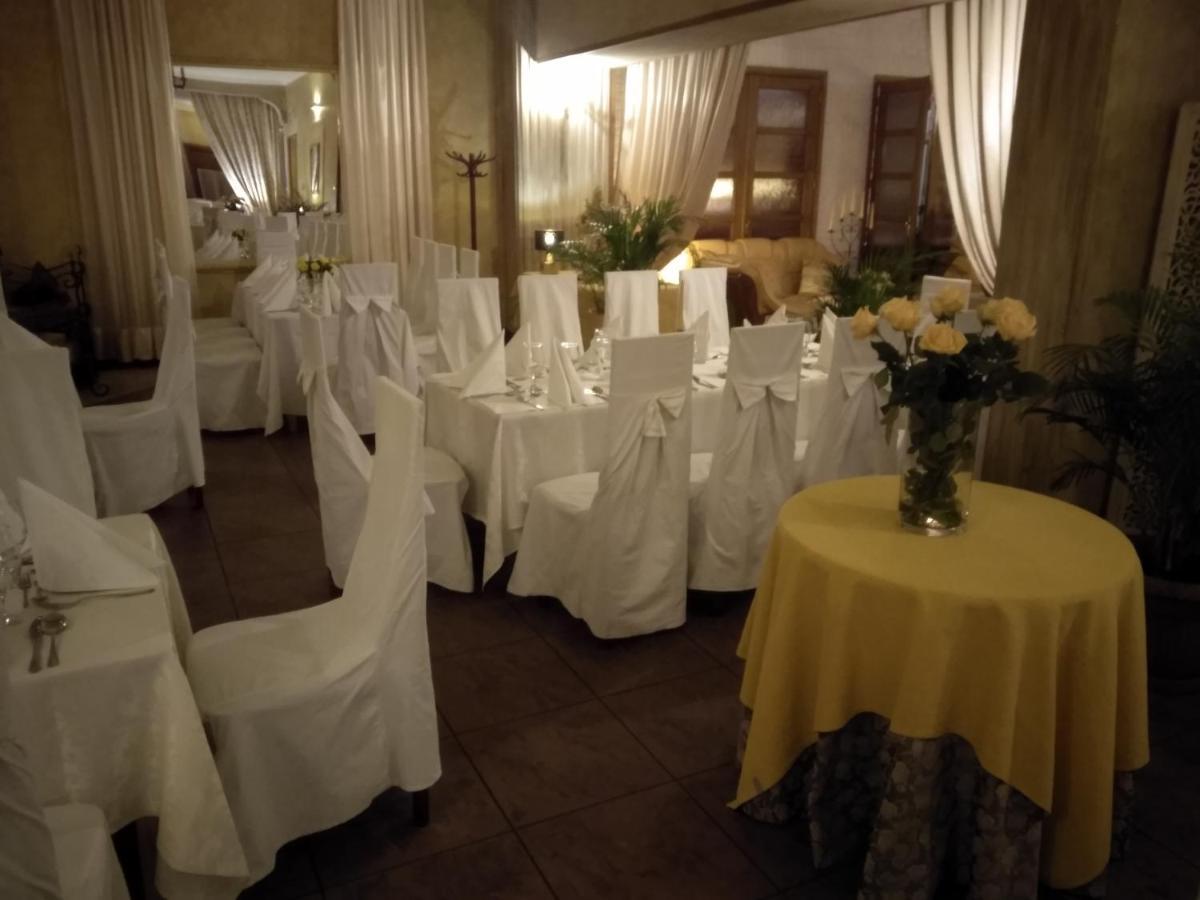 Hotel Polak Zamosc  Ngoại thất bức ảnh