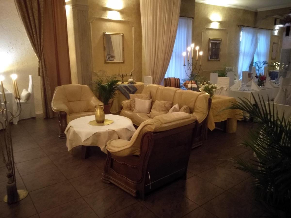 Hotel Polak Zamosc  Ngoại thất bức ảnh