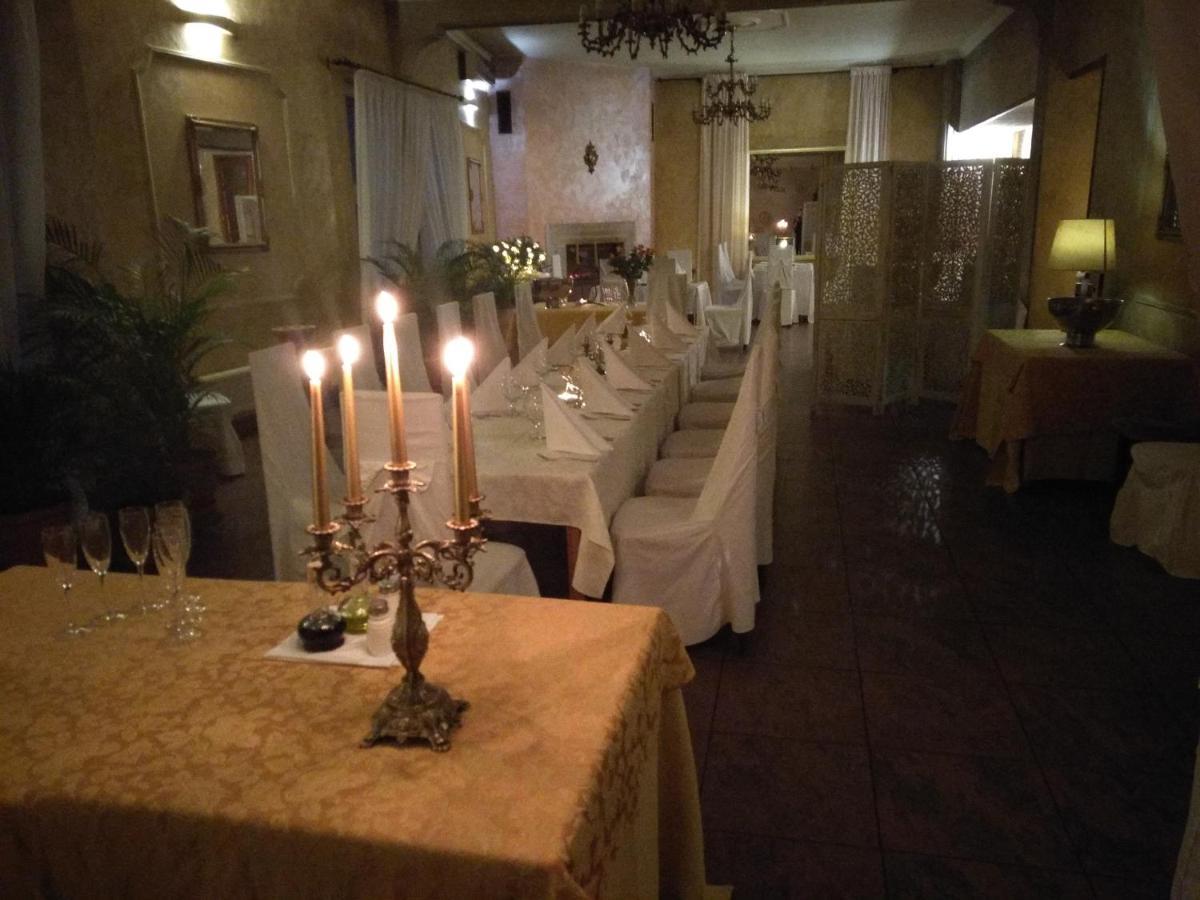Hotel Polak Zamosc  Ngoại thất bức ảnh